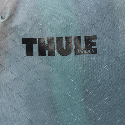  Сумка с разделителем для чистых и грязных вещей Thule Clean/Dirty Packing Cube, серая, 3205118 компании RackWorld